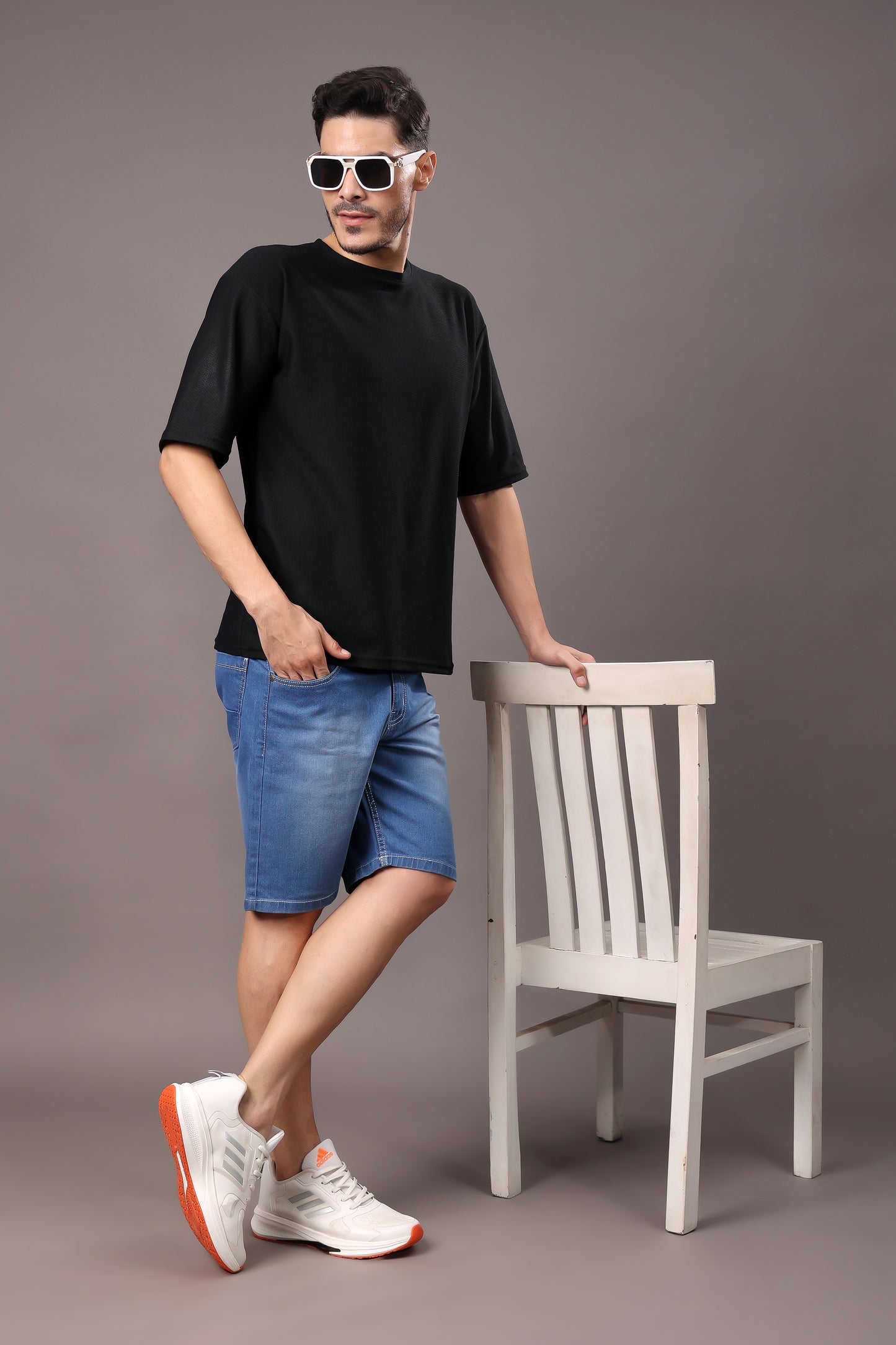 ZAYSH Men Slim Mid Rise Blue Shorts (Short-Den-Spray-01)